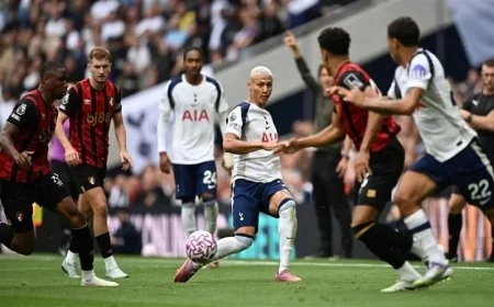 توتنهام يتعثر أمام بورنموث بخسارة 1-0 في الدوري الإنجليزي الممتاز