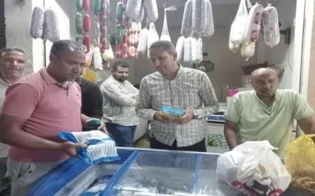 محافظ المنيا يضرب بقوة: تكثيف الحملات الرقابية على الأسواق وضبط 103 مخالفة تموينية