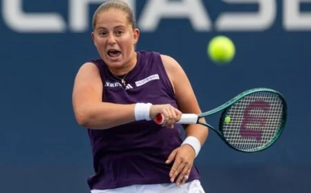 أوستابنكو تقدم اعتذارها عقب مواجهتها الكلامية مع تاونسند