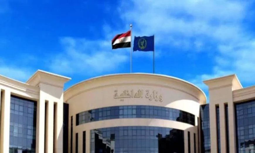 القبض على صانع محتوى في الجيزة لابتزازه سيدة وتهديدها بنشر صورها وفيديوهاتها الخاصة