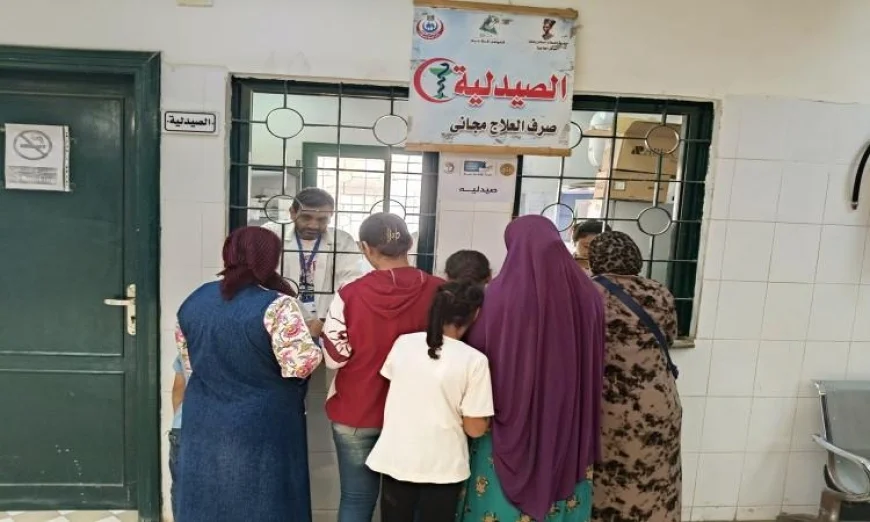 قافلة حياة كريمة توفر خدمات طبية متكاملة لأهالي قرية أسمنت بمركز أبوقرقاص