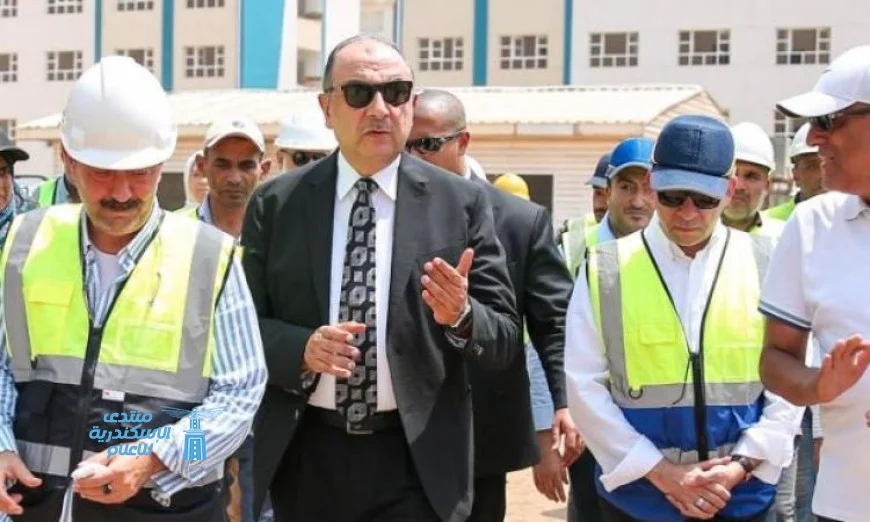 وزير قطاع الأعمال يتابع تجهيز مجمع المدارس للعام الدراسي الجديد بنشاط
