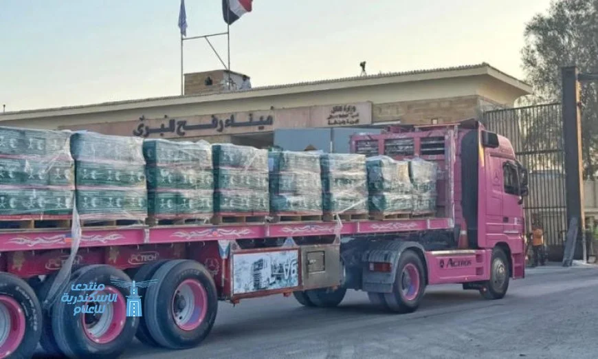 وصول 140 شاحنة مساعدات إنسانية وإغاثية لدعم الفلسطينيين في قطاع غزة