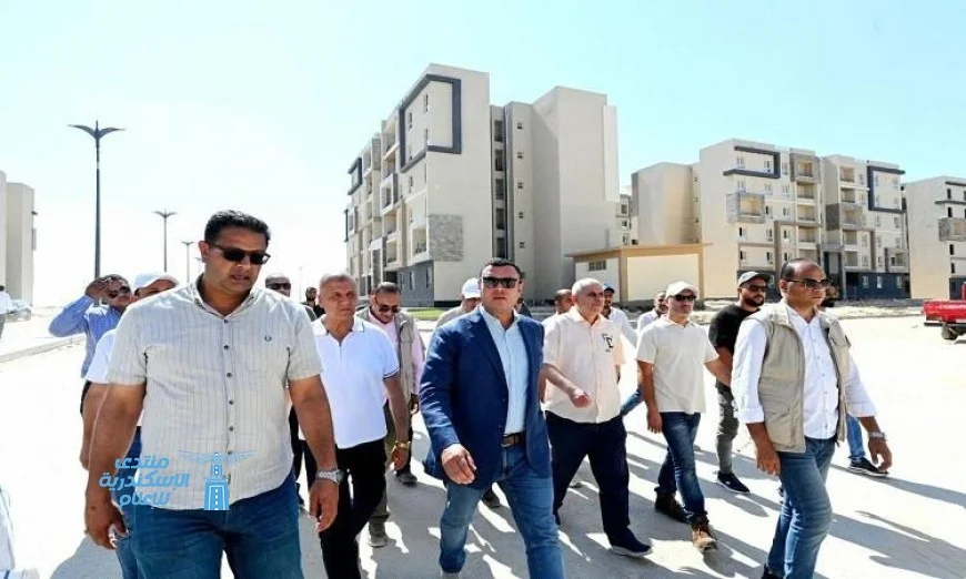 وزير الإسكان يزور مشروعي سكن لكل المصريين وكوبري C3 في العلمين الجديدة لتقييم التقدم
