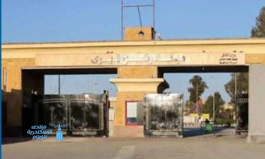 20 شاحنة مساعدات إماراتية تصل إلى كرم أبو سالم لدعم الفلسطينيين في قطاع غزة