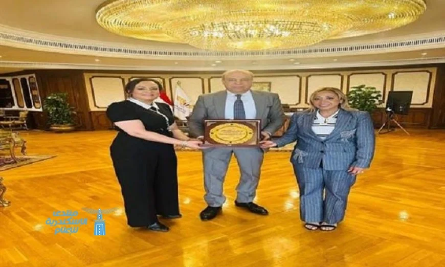 وزير الطيران المدني يسلط الضوء على أهمية التواصل مع أبناء الوطن في الخارج