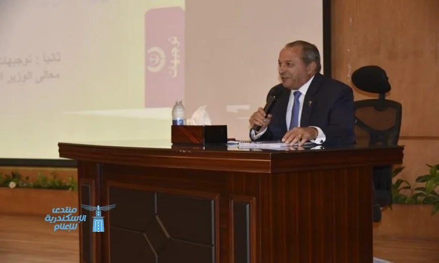 محافظ بورسعيد يقود اجتماع المجلس التنفيذي لمناقشة التنمية والتحول الرقمي الفعال