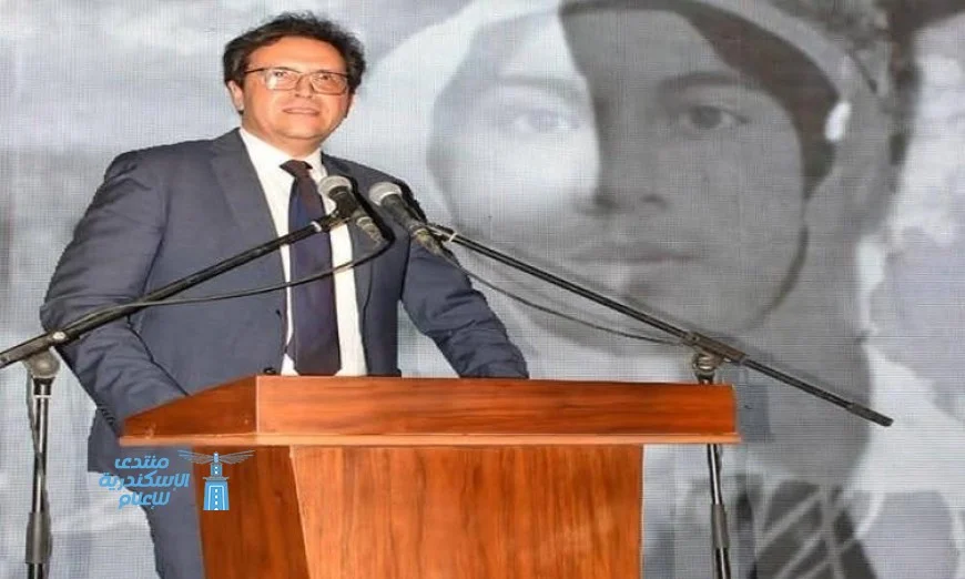 وزير الثقافة يفتتح معرض صوت مصر في مجمع الفنون بمشاركة 29 فنانًا