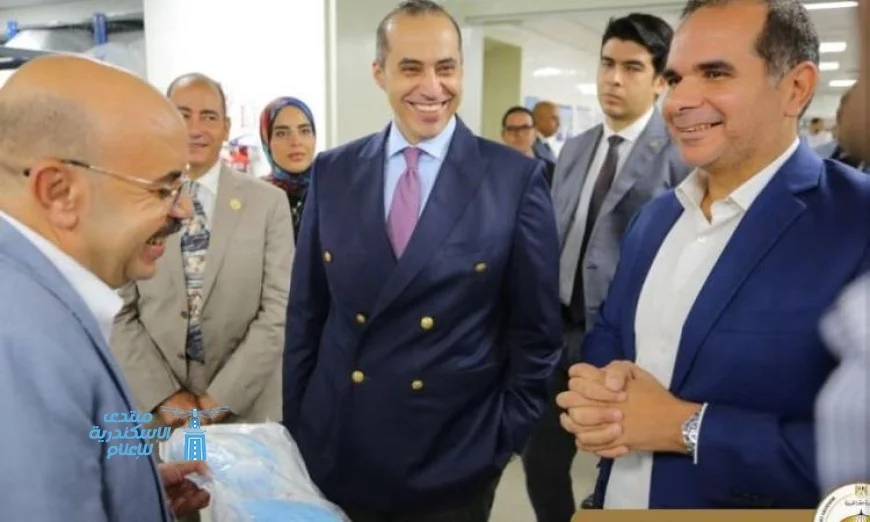 وزير الشؤون النيابية يزور مستشفى الناس ويثني على كفاءة الفرق الطبية والعاملين فيها