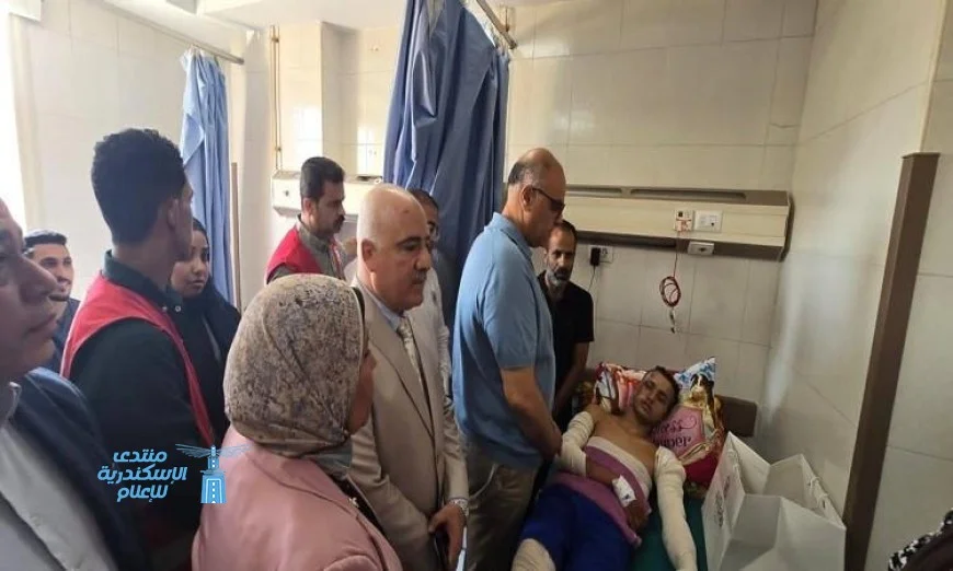 محافظ القليوبية يتفقد مصابي حريق الشدية ببنها لطمأنتهم والاطلاع على حالتهم الصحية