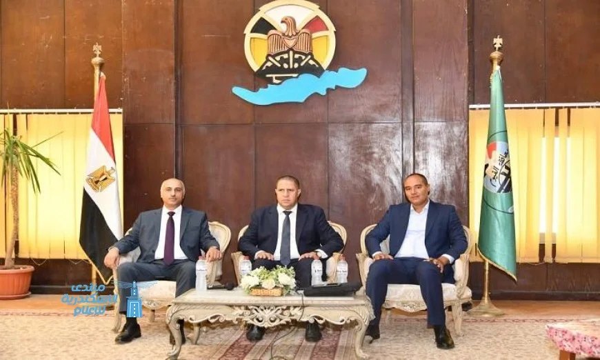 سكرتير عام الفيوم يحضر ندوة حيوية عن دور التكنولوجيا والأمن السيبراني