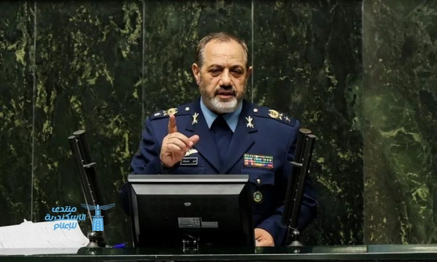 وزير الدفاع الإيراني يهدد إسرائيل باستخدام صواريخ متطورة في حال الهجوم