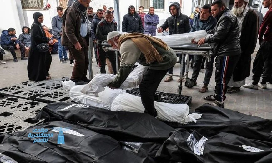 استشهاد 5 فلسطينيين في قصف إسرائيلي على مركز إيواء بغزة