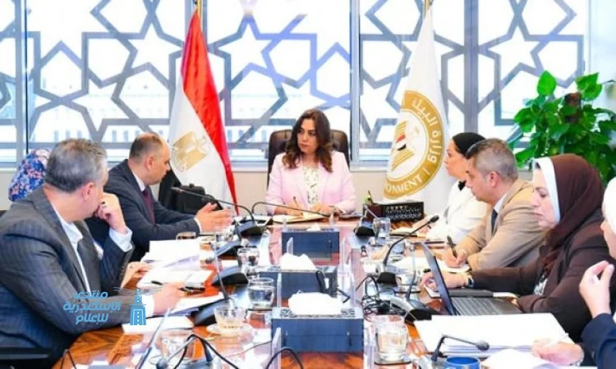 عوض تستعرض تحضيرات مصر لاستضافة مؤتمر بيئة المتوسط وحماية من التلوث