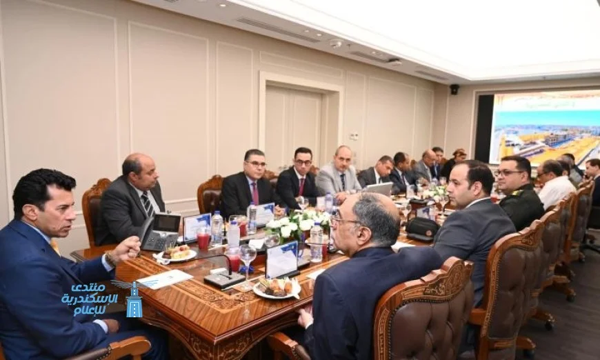 وزير الرياضة ومحافظ بورسعيد يستعرضان تقدم أعمال بناء استاد المصري ببورسعيد