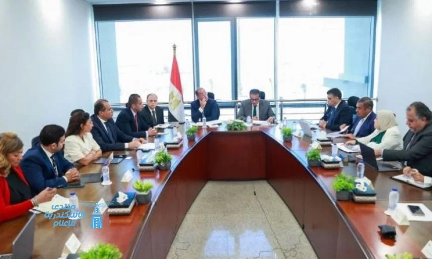 وزير الصحة يقود الاجتماع الأول للجنة التنسيقية لتعزيز توافر الدواء المصري