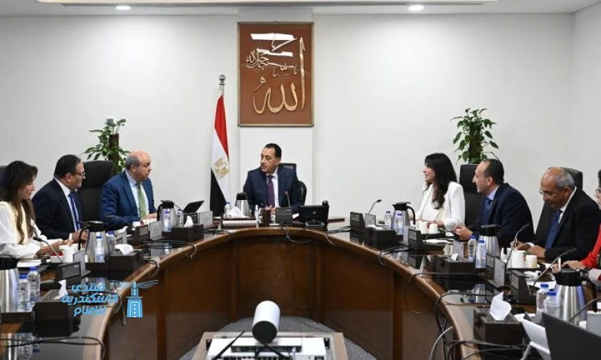 مدبولي يؤكد أن مشروع مبنى 4 بمطار القاهرة الدولي يمثل نقلة نوعية في تحسين مستوى الخدمات الجوية