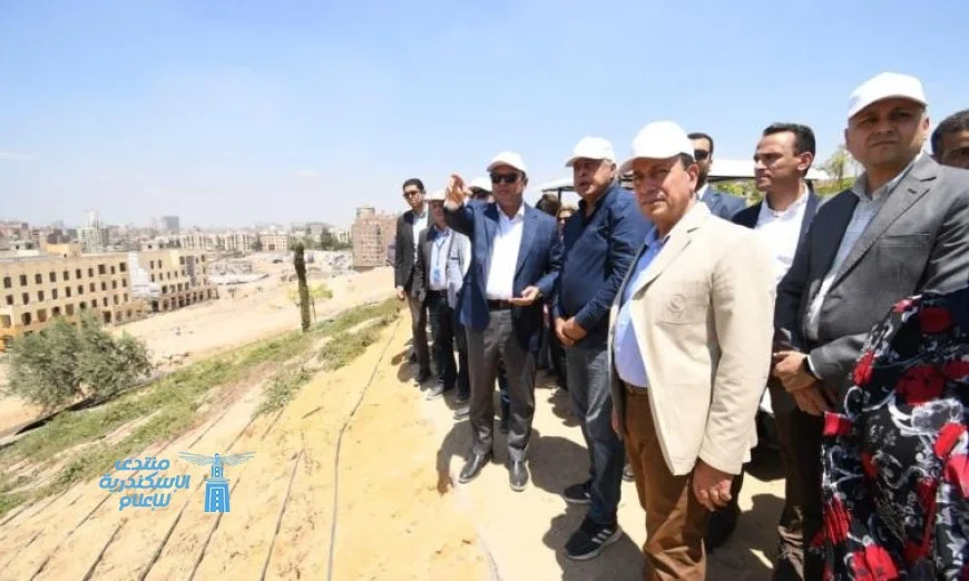 وزير الإسكان يزور مشروع حدائق تلال الفسطاط في القاهرة لاستعراض التقدم في منطقة مصر القديمة