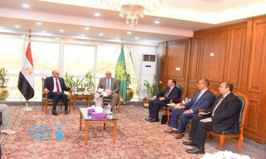 محافظ القليوبية ووزير العمل يستعرضان أوجه التعاون المثمر