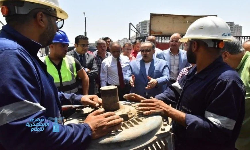 محافظ أسيوط يتابع أعمال صيانة محطة مياه المثلث ويوجه بتسريع الإصلاحات