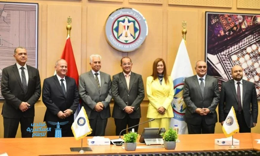 التعاون بين المالية والأكاديمية العربية يعزز العلوم الإدارية والمصرفية