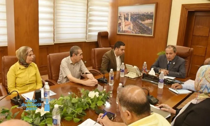 محافظ بورسعيد يواصل جهود تقنين الأوضاع في منطقة الشريط الملاصق للمجرى الملاحى لتعزيز التنمية