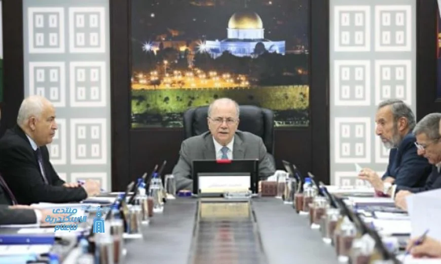 الوزراء الفلسطيني يحذر من مخطط إعادة احتلال غزة وتهجير سكانها مجدداً
