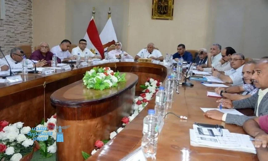 محافظ الوادي الجديد يقود اجتماعًا مهمًا لمجلس إدارة صندوق استصلاح الأراضي