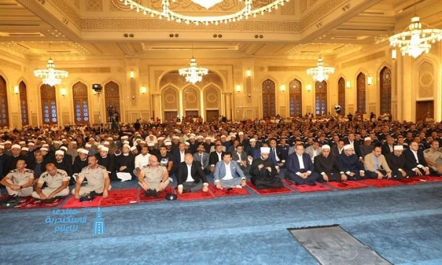 وزيرا الأوقاف والشباب ومحافظ القاهرة يؤدون صلاة الجمعة في مسجد العلي العظيم