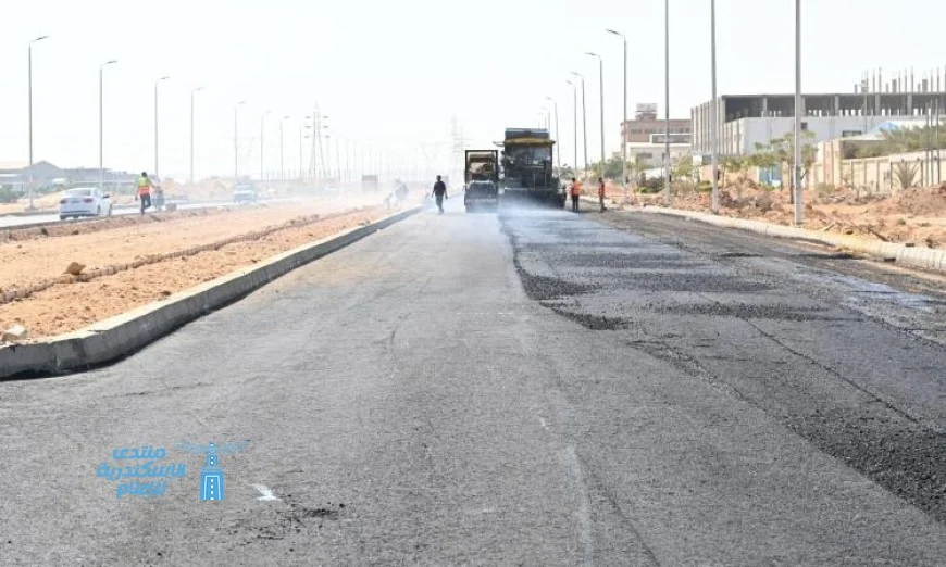 وزير الإسكان يستعرض تقدم تحديث المرافق في المناطق الصناعية بالعاشر من رمضان
