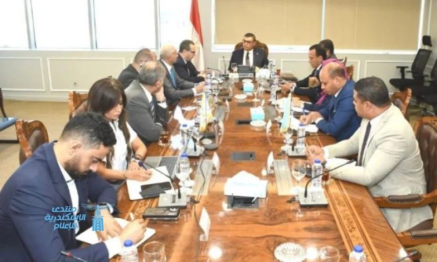متابعة وزير الإسكان لآليات طرح الأراضي وفرص الاستثمار في المدن الجديدة