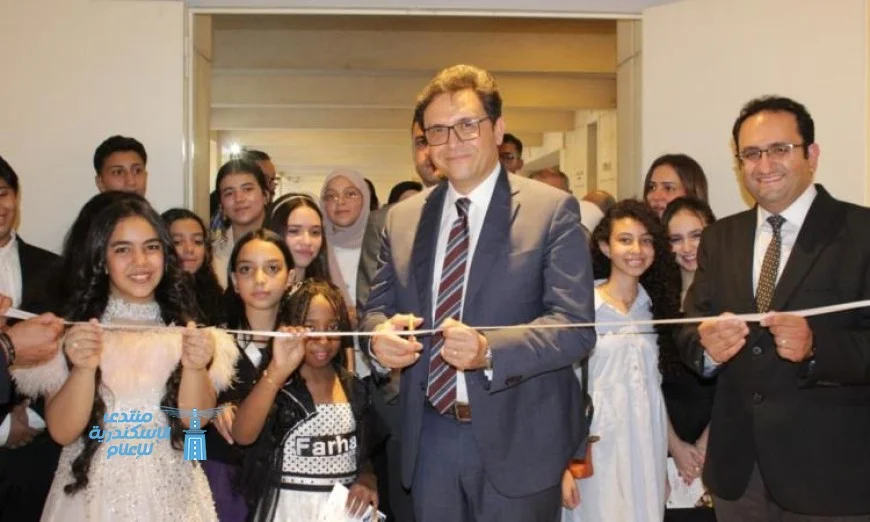 افتتاح المعرض السنوي العاشر لفصول الرسم من قبل وزير الثقافة في مركز تنمية المواهب