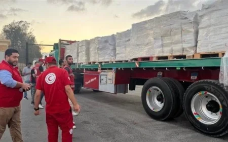 الهلال الأحمر يرسل قافلة زاد العزة الـ28 بأكثر من 2800 طن مساعدات عاجلة لغزة