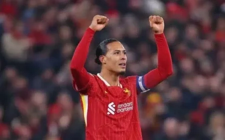 فان دايك يتصدر قائمة أفضل مُشتتي الكرة في الجولات الثلاث الأولى من البريميرليج