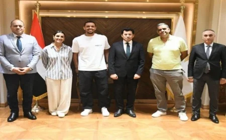 وزير الشباب والرياضة يبحث مستقبل الإسكواش مع رئيس الاتحاد والنجم مصطفى عسل العرب