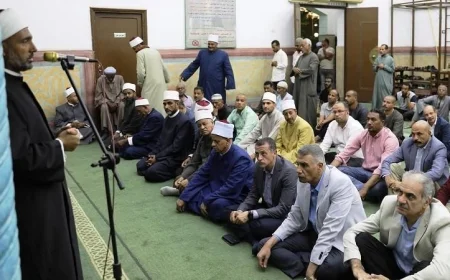 محافظ أسوان يشارك في احتفال مديرية الأوقاف بذكرى المولد النبوي في مسجد النصر