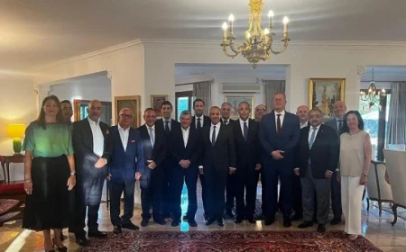 عبد العاطي يعزز التعاون مع كبار رجال الأعمال وغرفة التجارة في قبرص