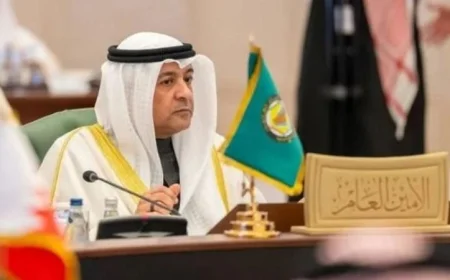 مجلس التعاون الخليجي يندد بشدة بتصريحات نتنياهو حول تهجير الفلسطينيين