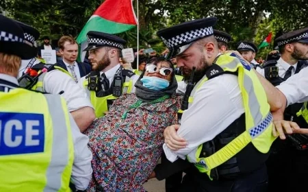 الشرطة البريطانية تعتقل العشرات في احتجاج لحركة فلسطين أكشن المحظورة في لندن
