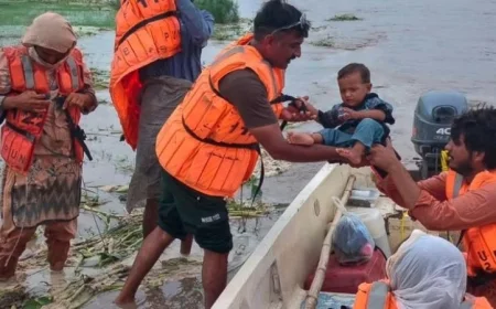 باكستان: مصرع 4 أشخاص بسبب تحطم قارب يحمل ضحايا فيضانات