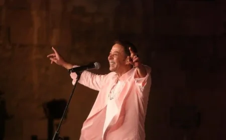 مدحت صالح ومي فاروق يشعلان ليالي مراسي بإقبال جماهيري كبير