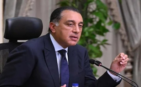 رئيس الوزراء يرسل رسالة خطية لنظيره الكويتي لتعزيز العلاقات الثنائية