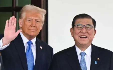ترامب يعبر عن دهشته من استقالة رئيس وزراء اليابان