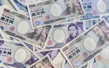 اليابان تشهد تراجعاً كبيراً في الين بعد إعلان استقالة رئيس الوزراء