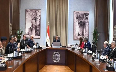 رئيس الوزراء يعلن عن خطة لزيادة أسطول الطيران بنسبة 30% في الفترة القادمة