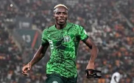 غياب أوسيمين يُربك منتخب نيجيريا قبل المواجهة الحاسمة ضد جنوب أفريقيا في تصفيات كأس العالم