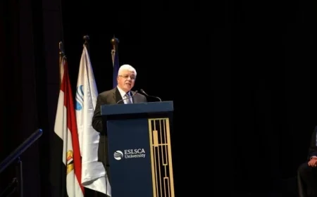 برنامج تأهيل القيادات الحكومية: عاشور يؤكد على دوره في تحسين كفاءة الجهاز الإداري