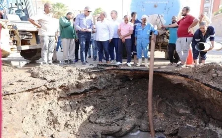 إصلاح خط المياه الرئيسي بمحطة جبل تقوق في أسوان بنجاح