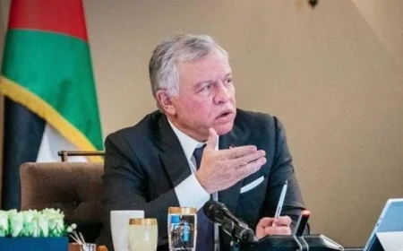 الملك عبدالله يؤكد لأمير قطر: استقرار قطر ضروري لاستقرار الأردن