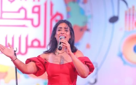 أميرة رضا تتألق بأداء أغاني عمالقة الطرب في ساحة الهناجر